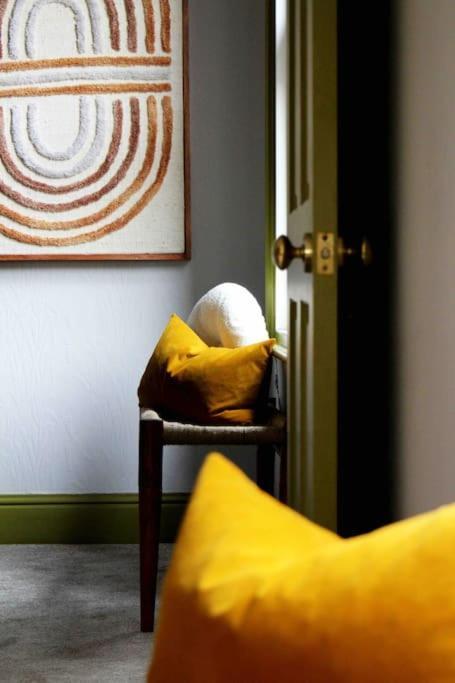 Lincoln Apartment Freshly Renovated Common Views Burton  Exteriör bild
